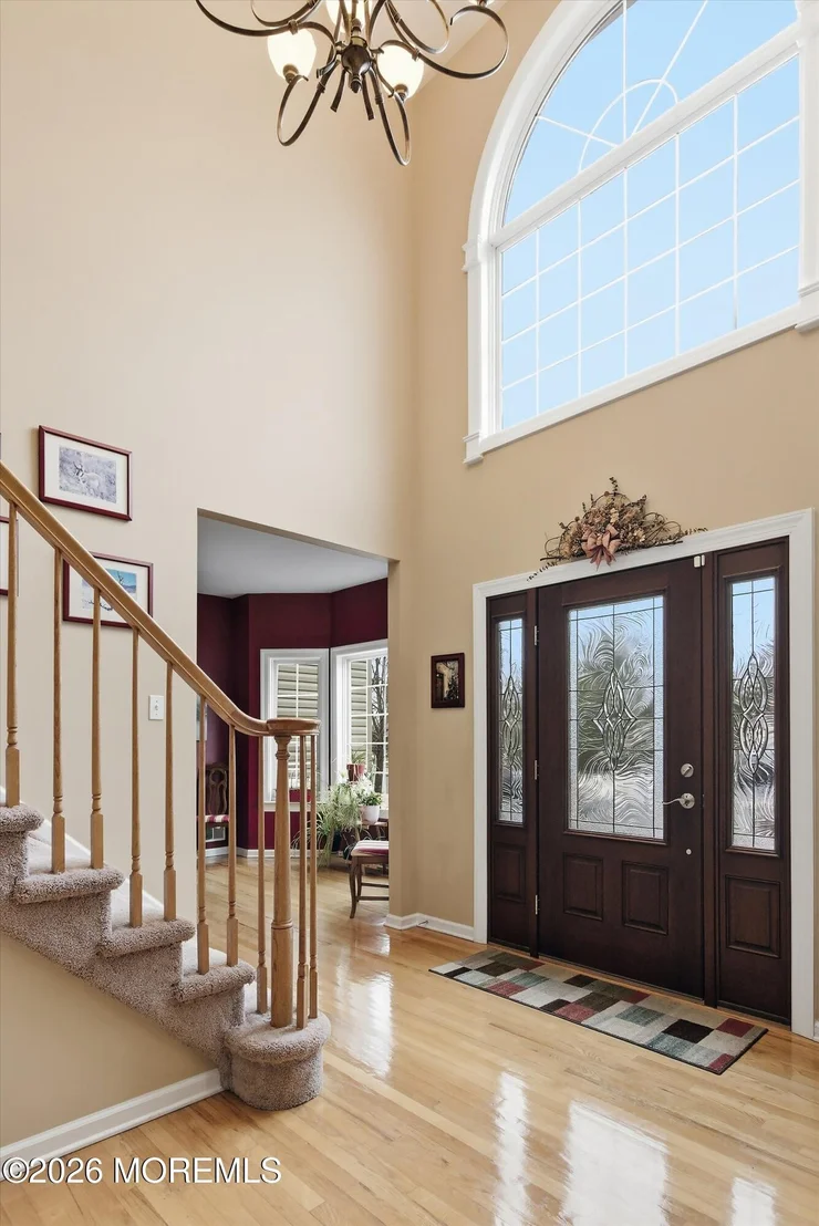 Photo of 433 Meadowood Road