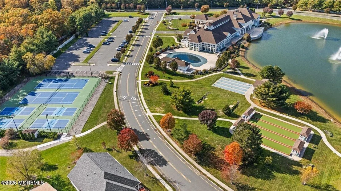 Photo of 33 Valley Stream Place