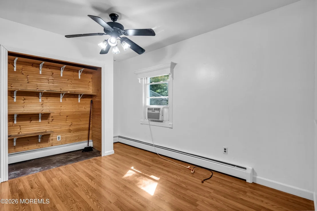 Photo of 381 Glenn Road