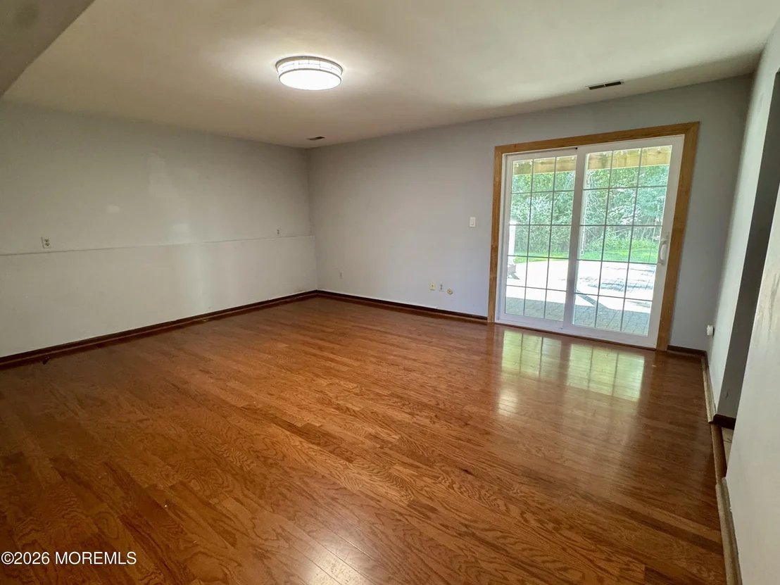 Photo of 21 Sylvan Boulevard