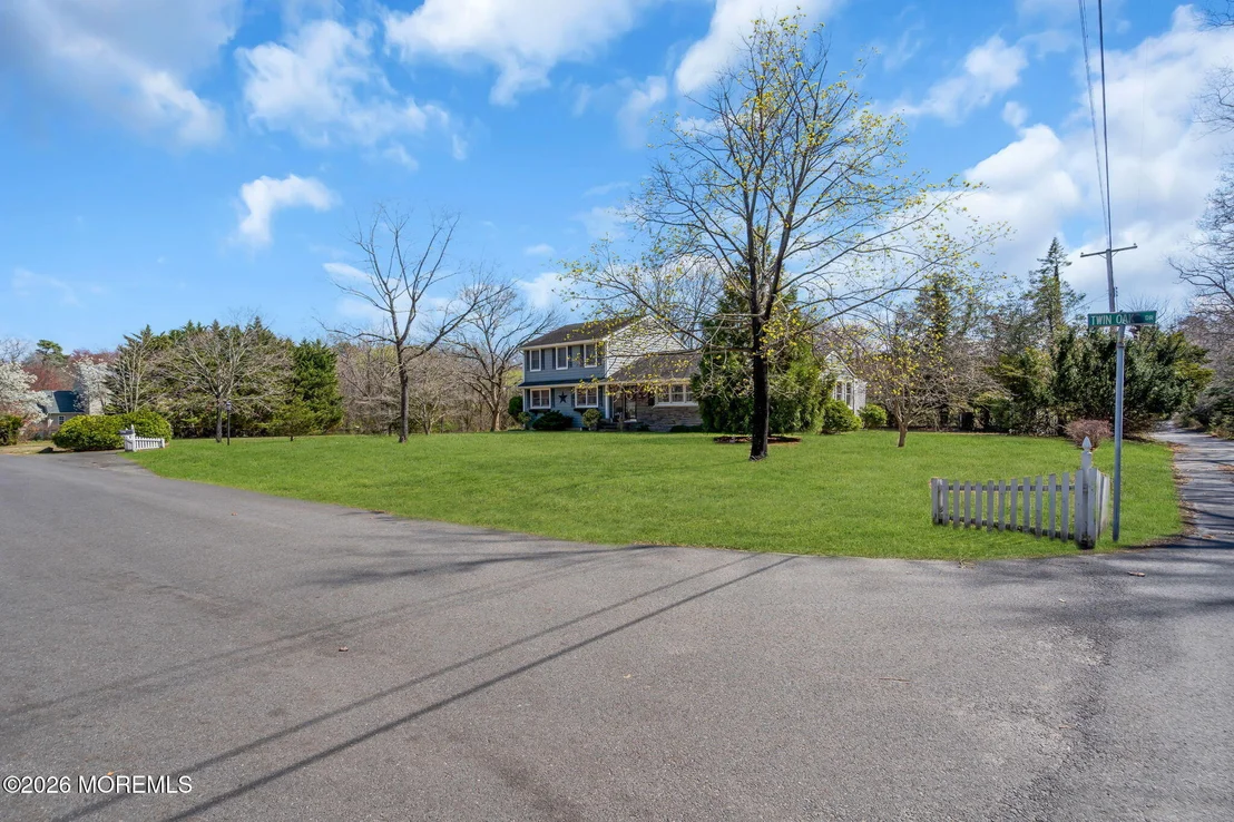 Photo of 249 Twin Oaks Drive
