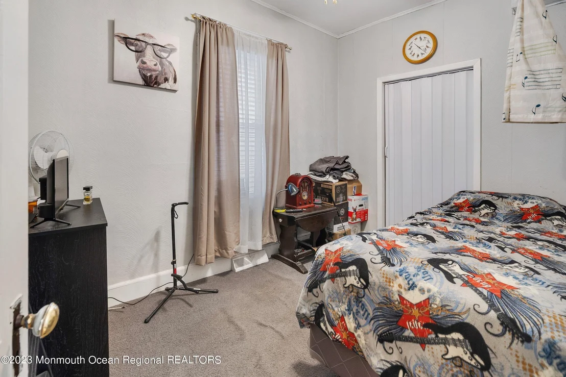 Photo of 57 Pineview Avenue