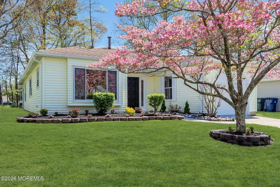 Photo of 219 Lantern Place
