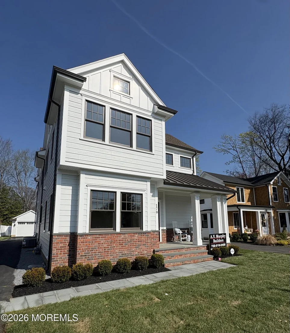 Photo of 179 Rumson Road
