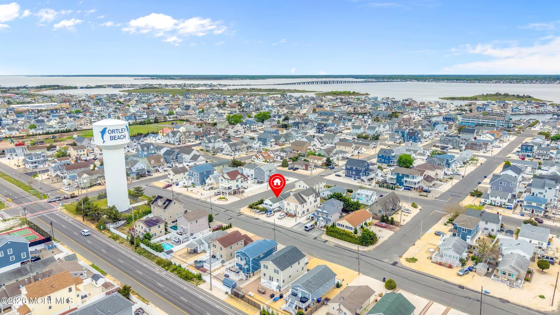 Photo of 202 5th Avenue