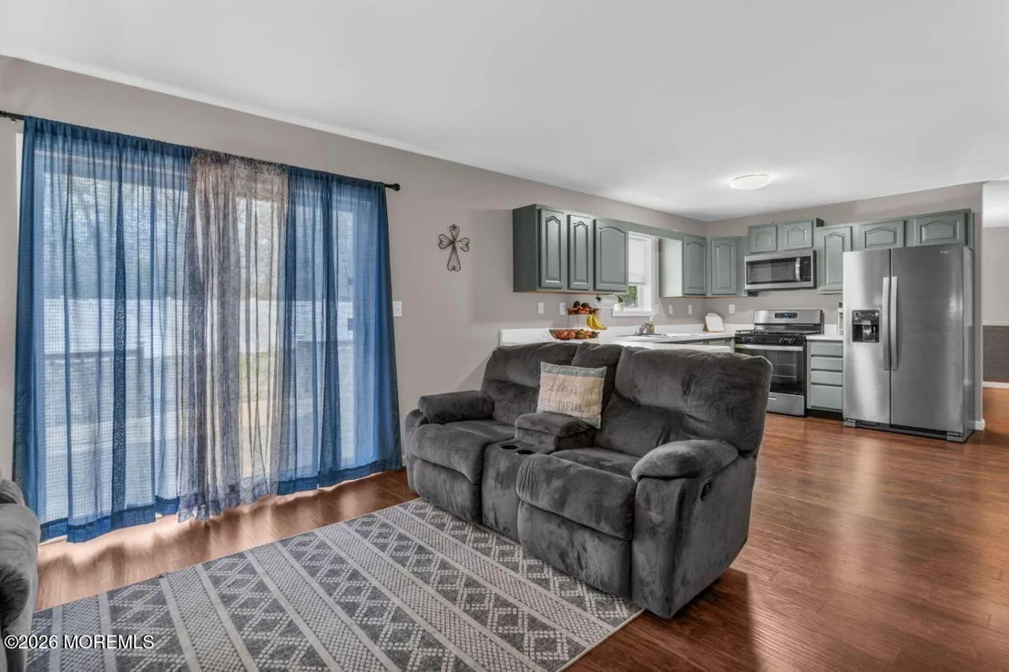 Photo of 146 Pardee Boulevard