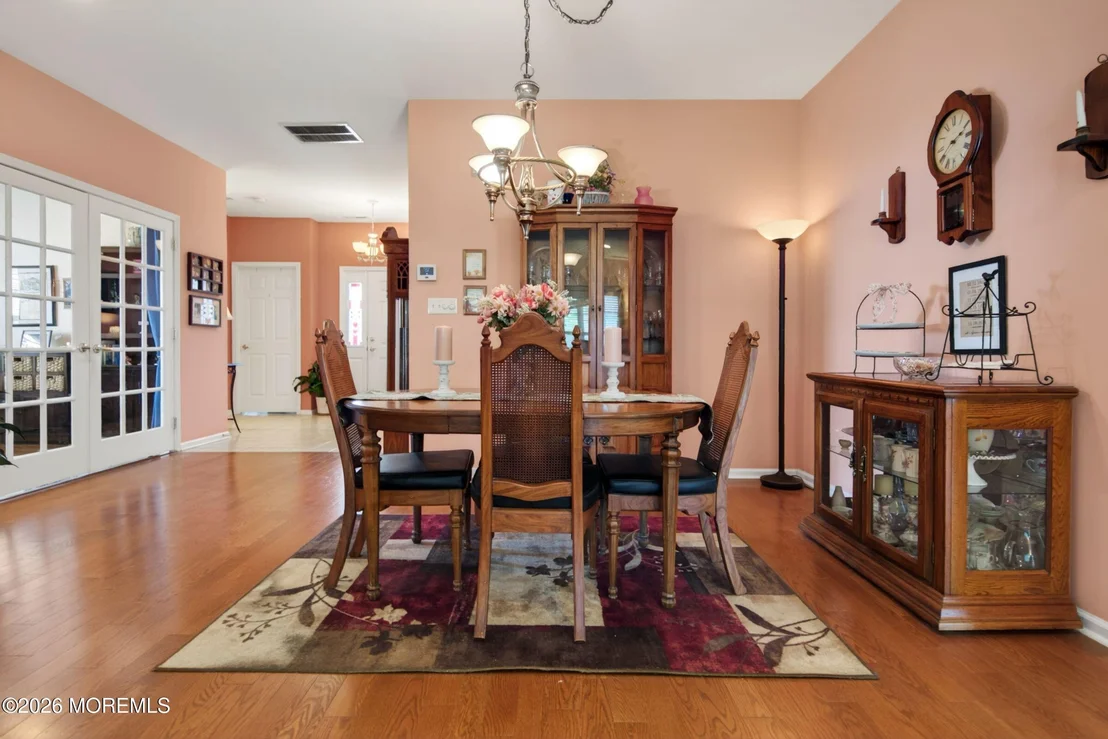 Photo of 32 Tall Pines Drive