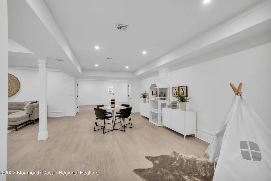 Photo of 376 Orenda Circle