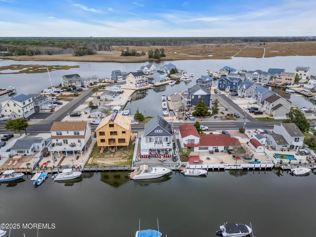 Photo of 1131 Beach Boulevard