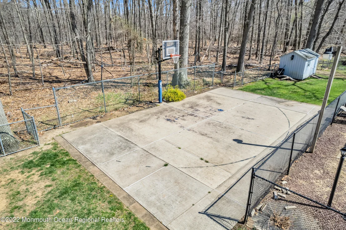 Photo of 7 Algonquin Drive