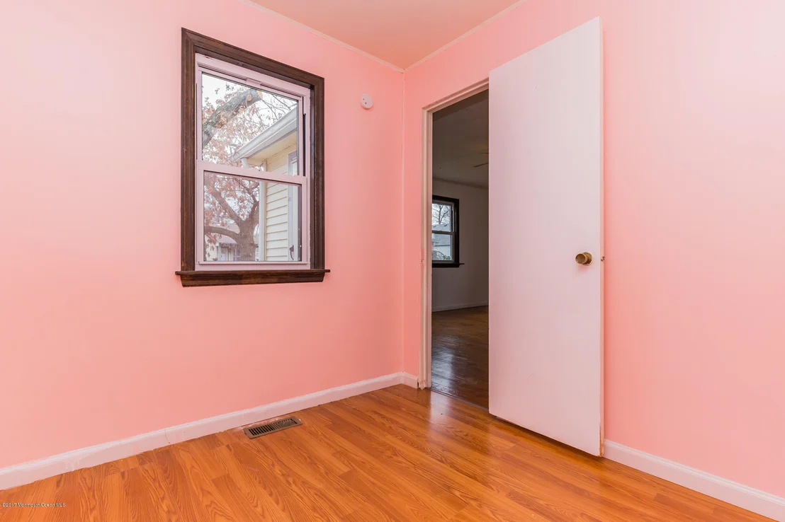 Photo of 511 Barber Avenue