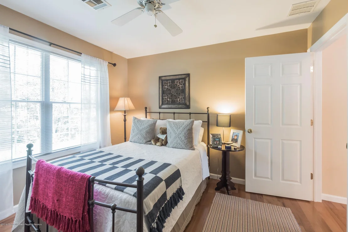 Photo of 12 Oak Leaf Drive