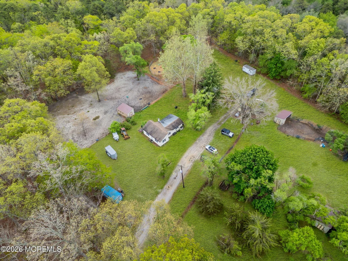 Photo of 3707 North Road