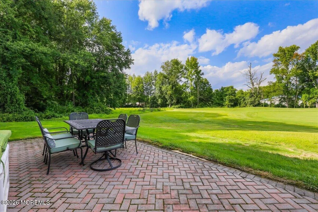 Photo of 170 Shinnecock Drive