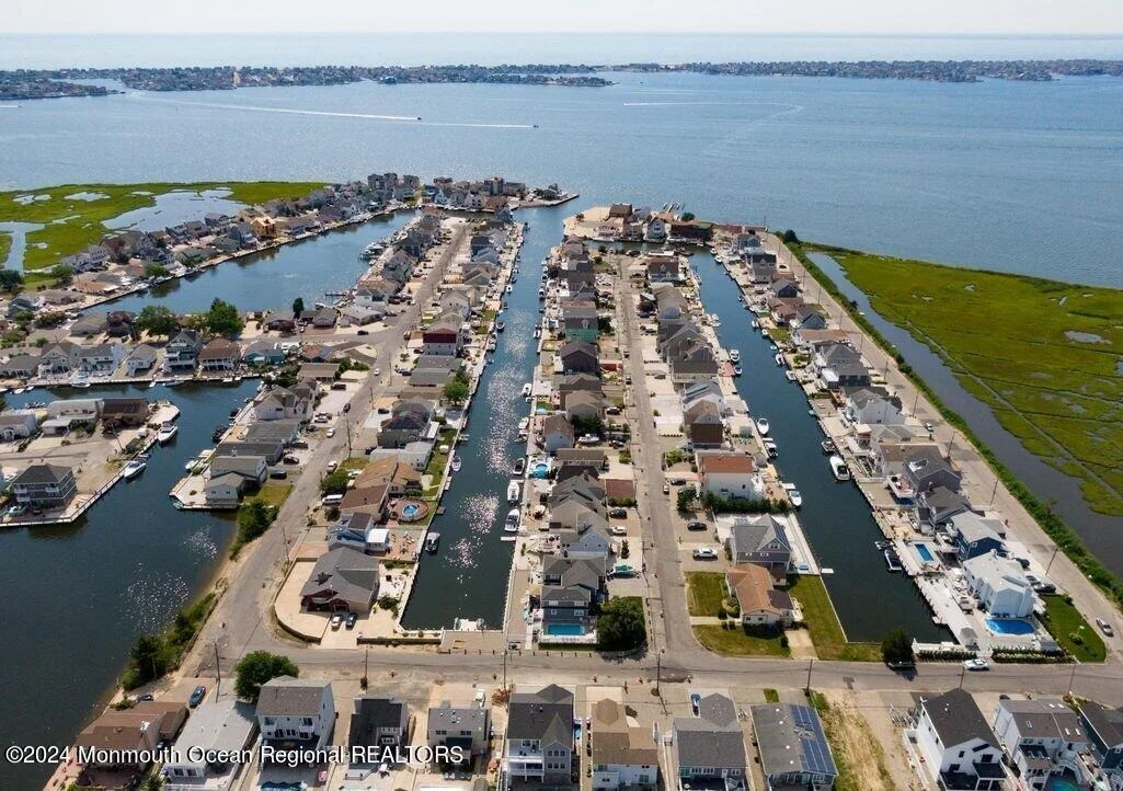 Photo of 106 Saint Lawrence Boulevard