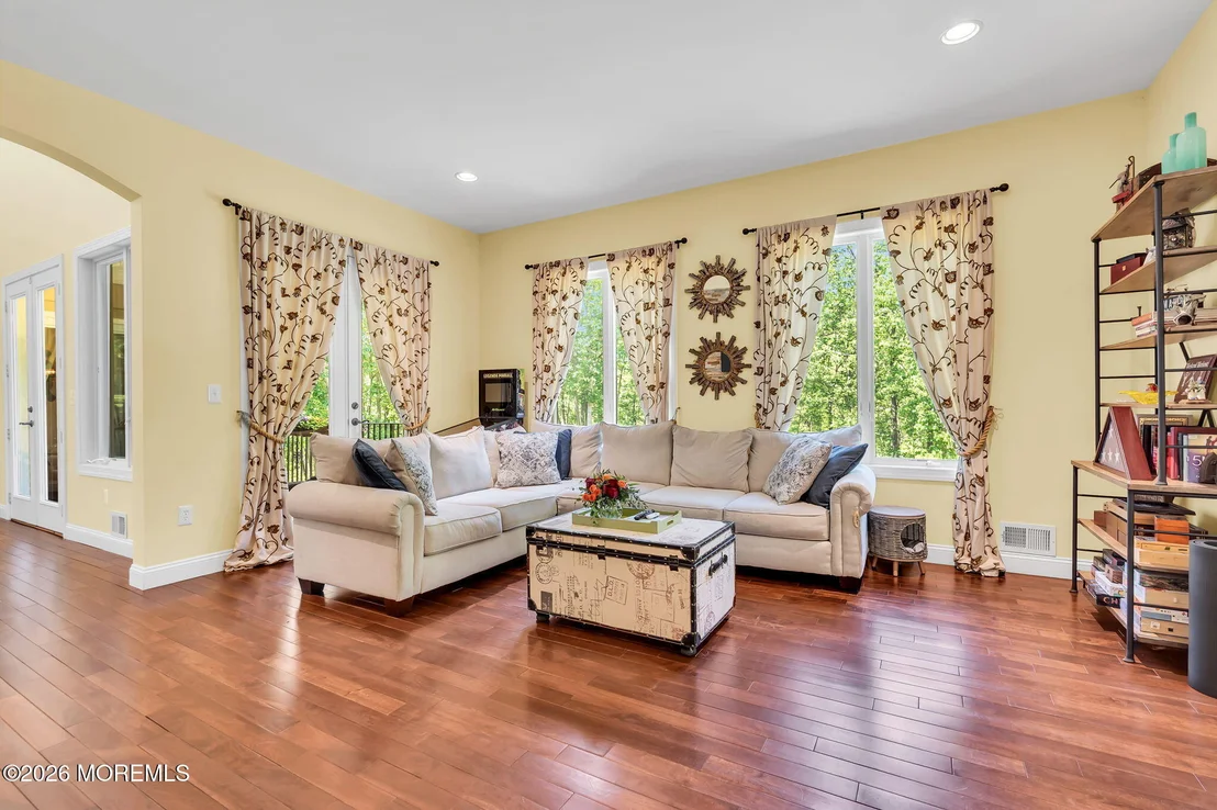 Photo of 347 Millstone Road