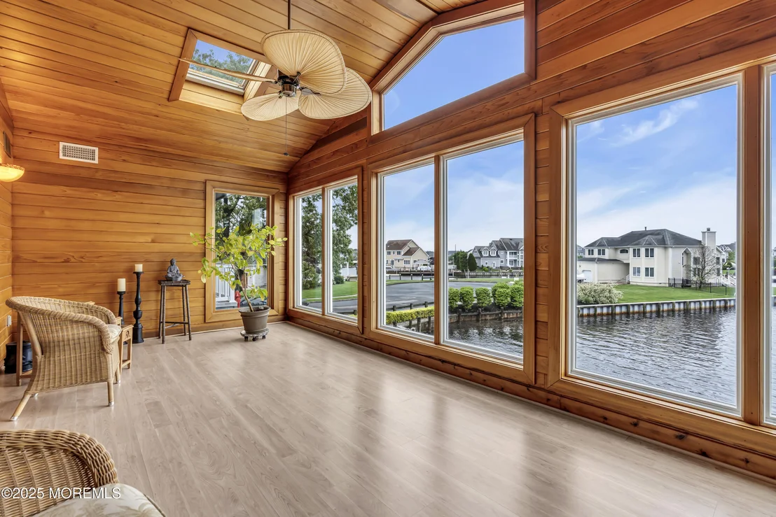 Photo of 560 Midwood Drive