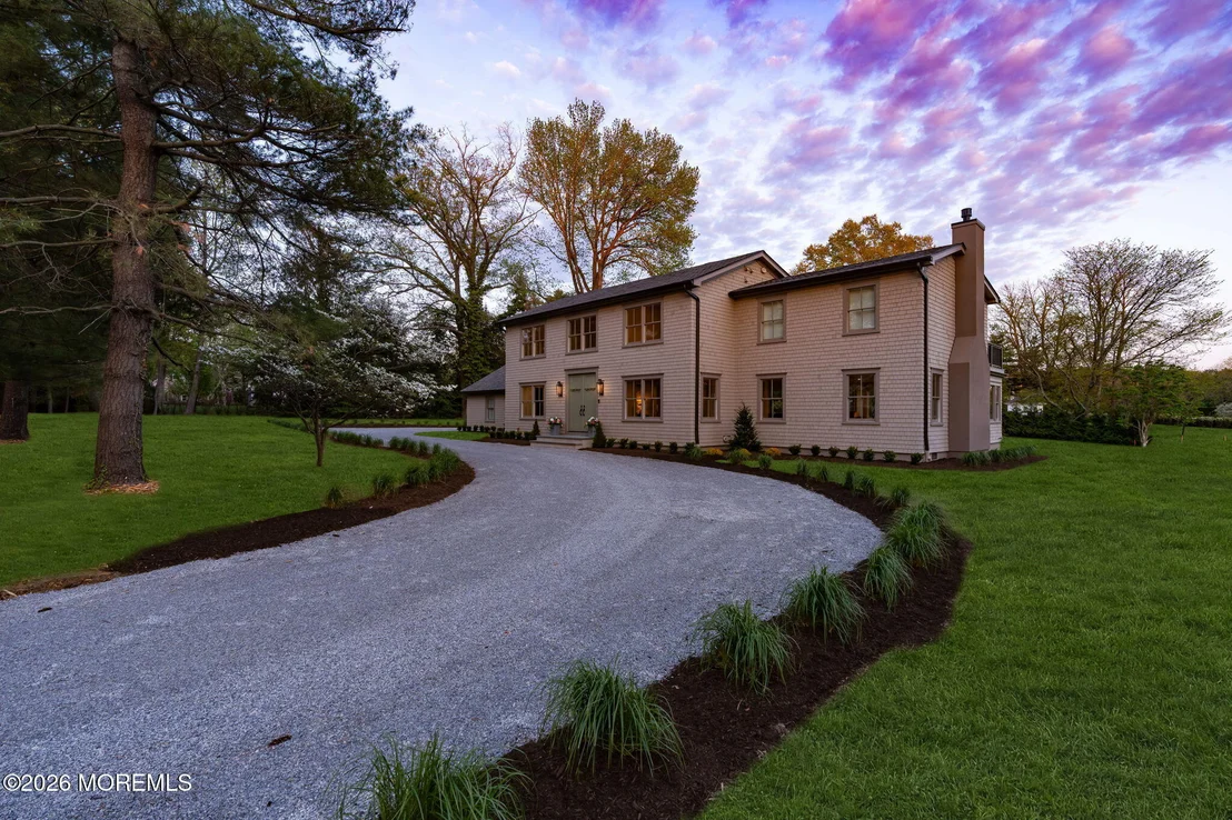 Photo of 181 Rumson Road