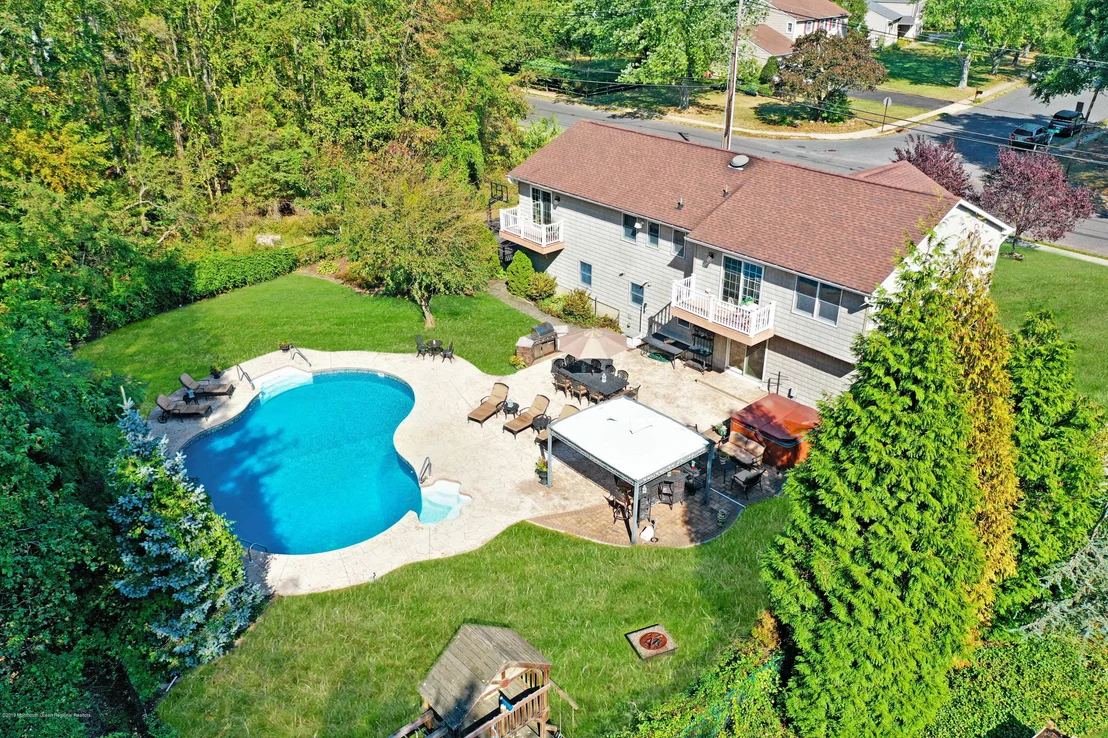 Photo of 1409 Roller Road