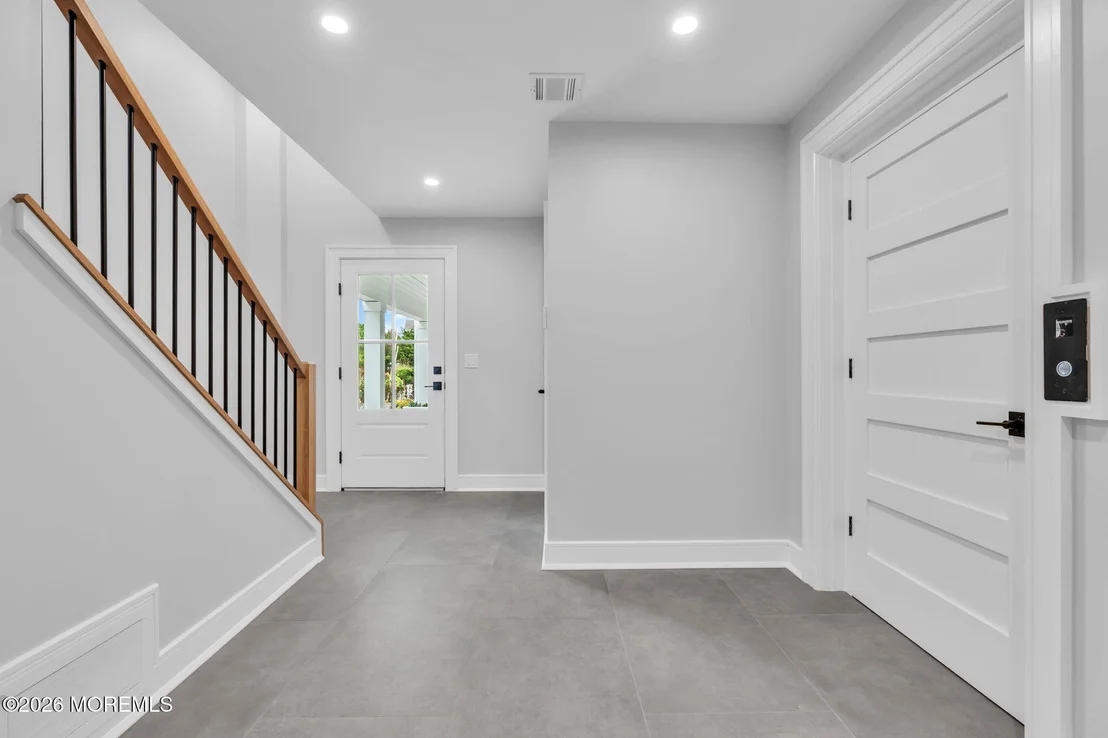 Photo of 151 Pershing Boulevard