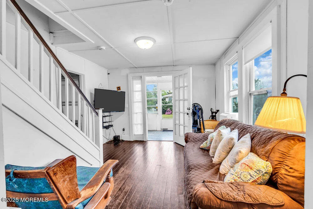 Photo of 110 2nd Avenue