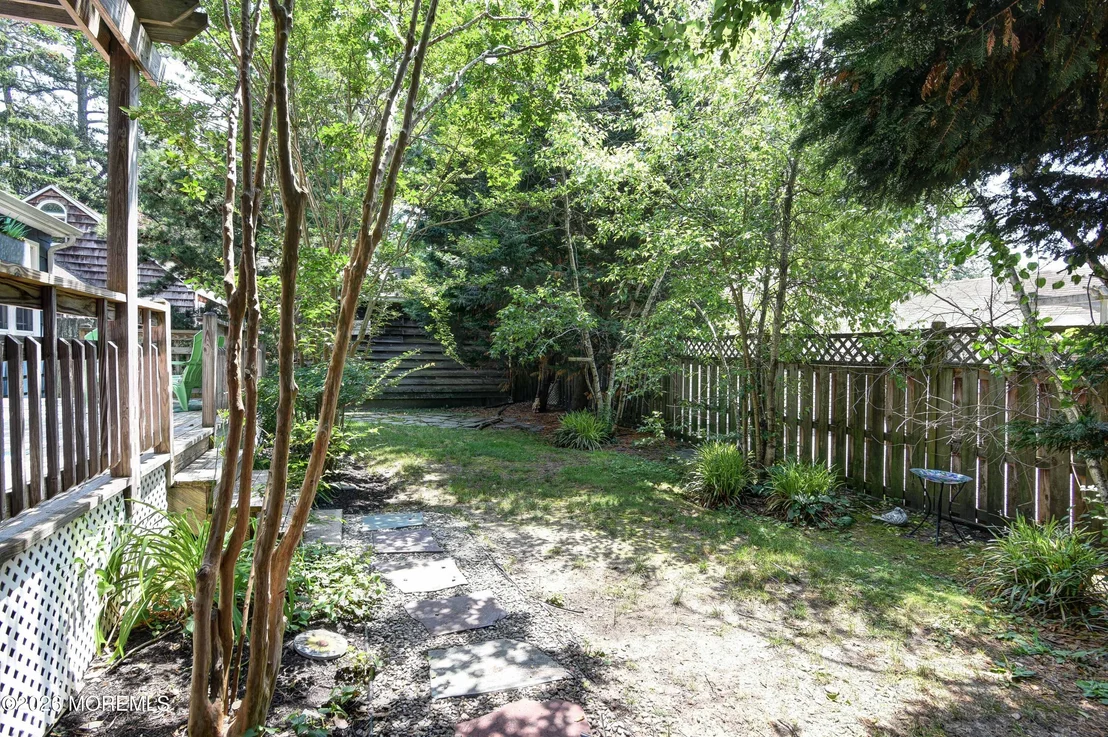 Photo of 309 Deerfoot Lane