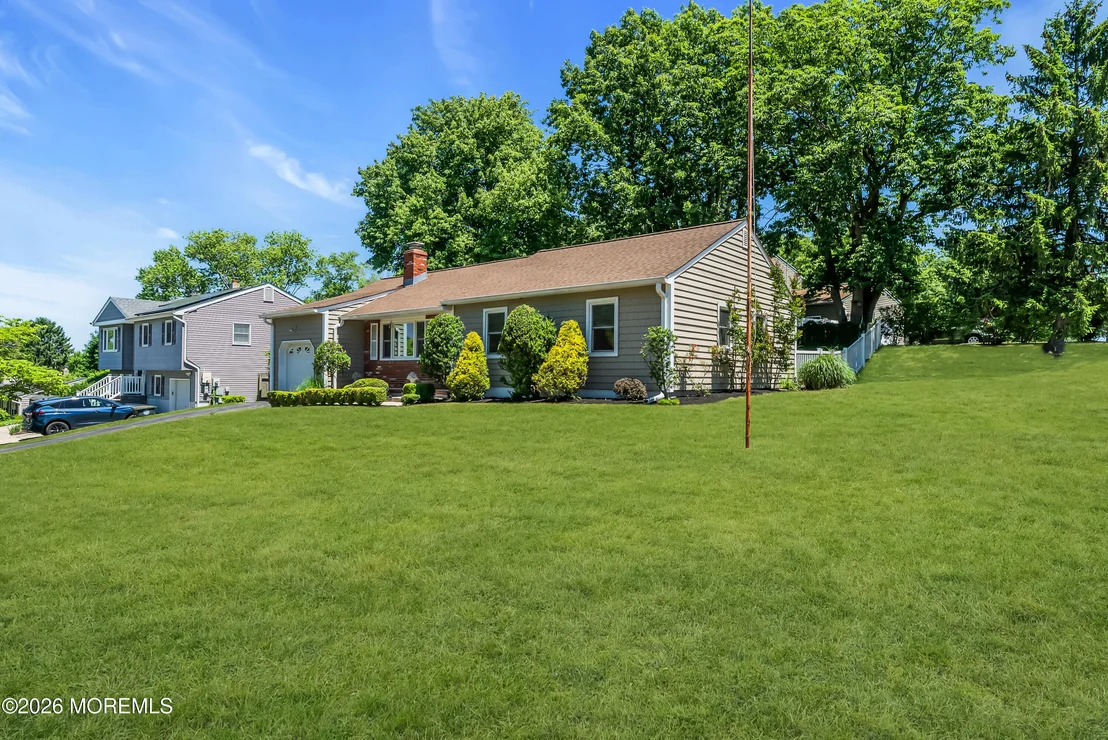 Photo of 2558 Stearns Drive