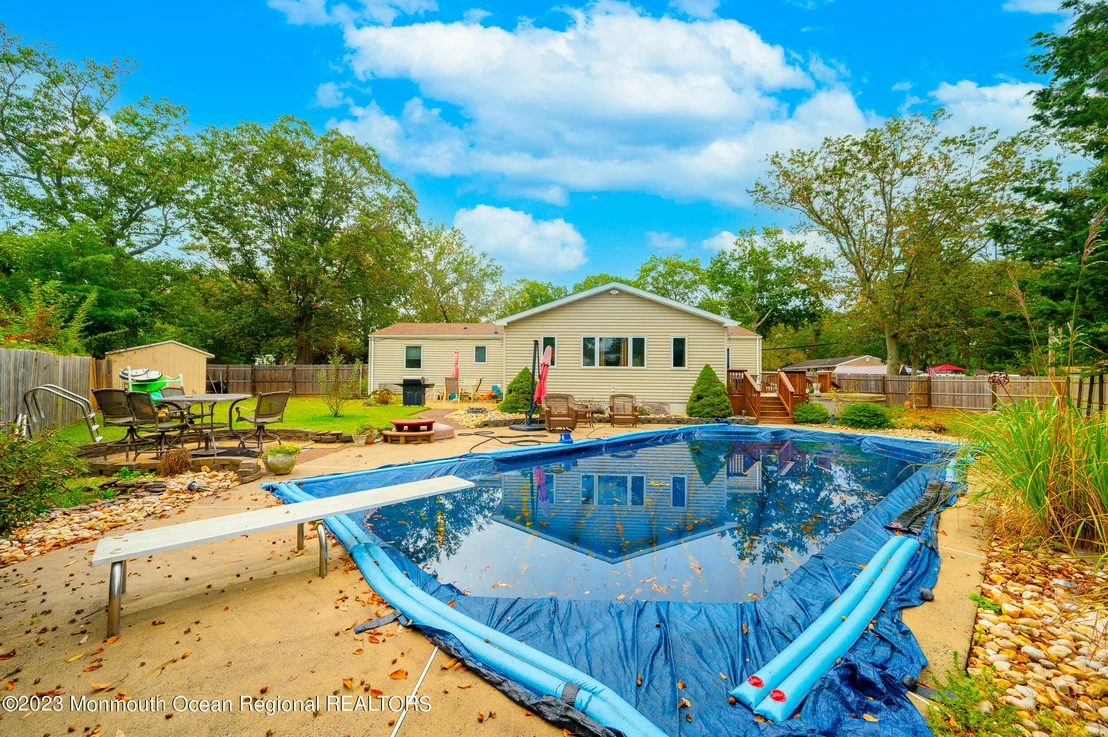 Photo of 1147 Overlook Drive