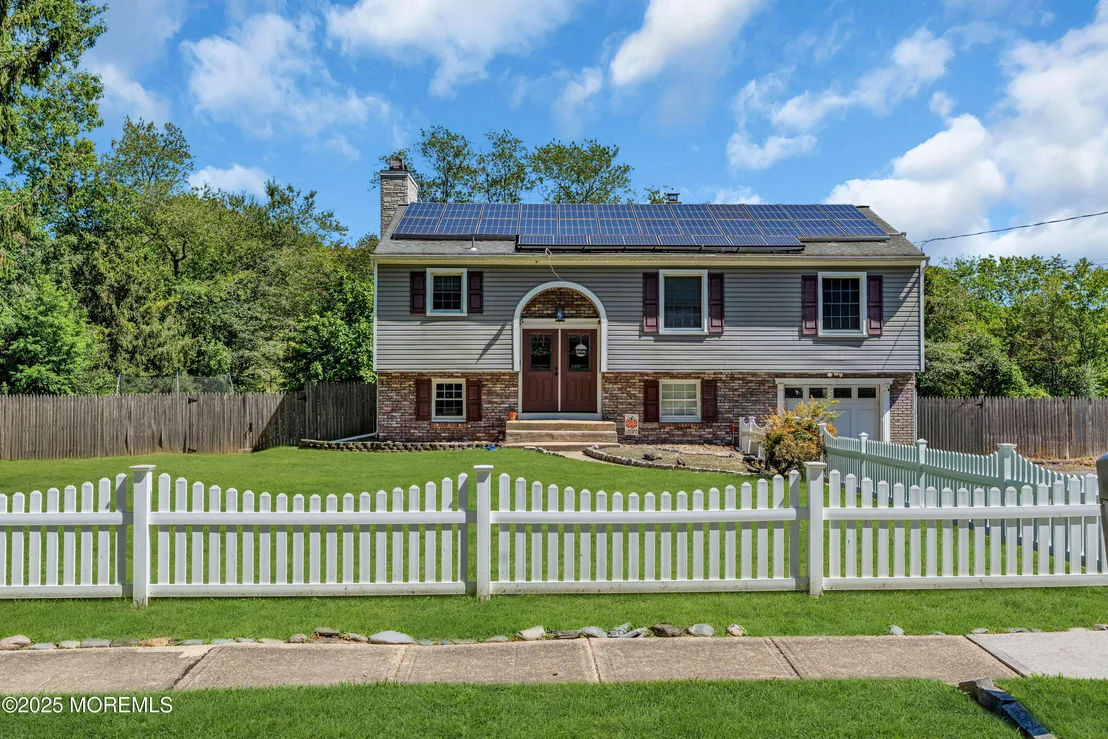 Photo of 16 Bock Boulevard