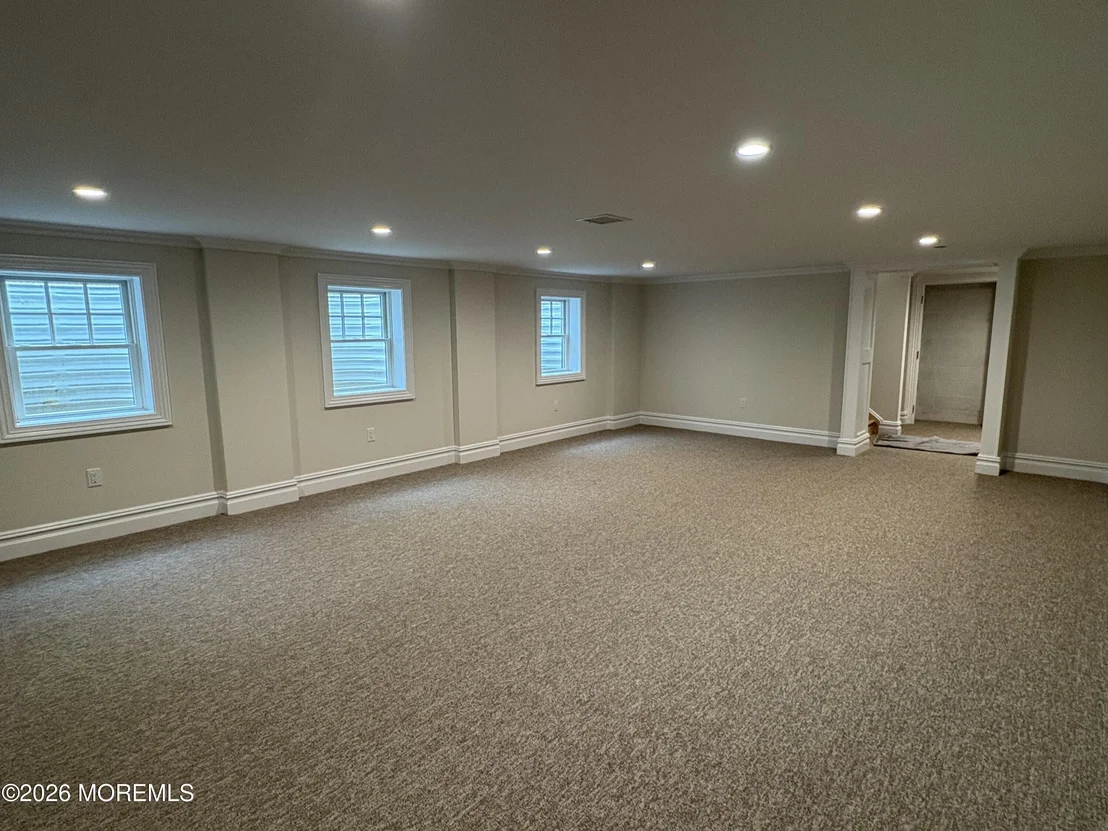 Photo of 179 Rumson Road