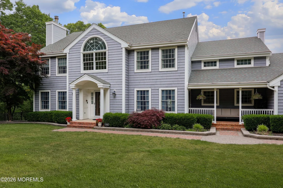 Photo of 1908 Shadowbrook Drive