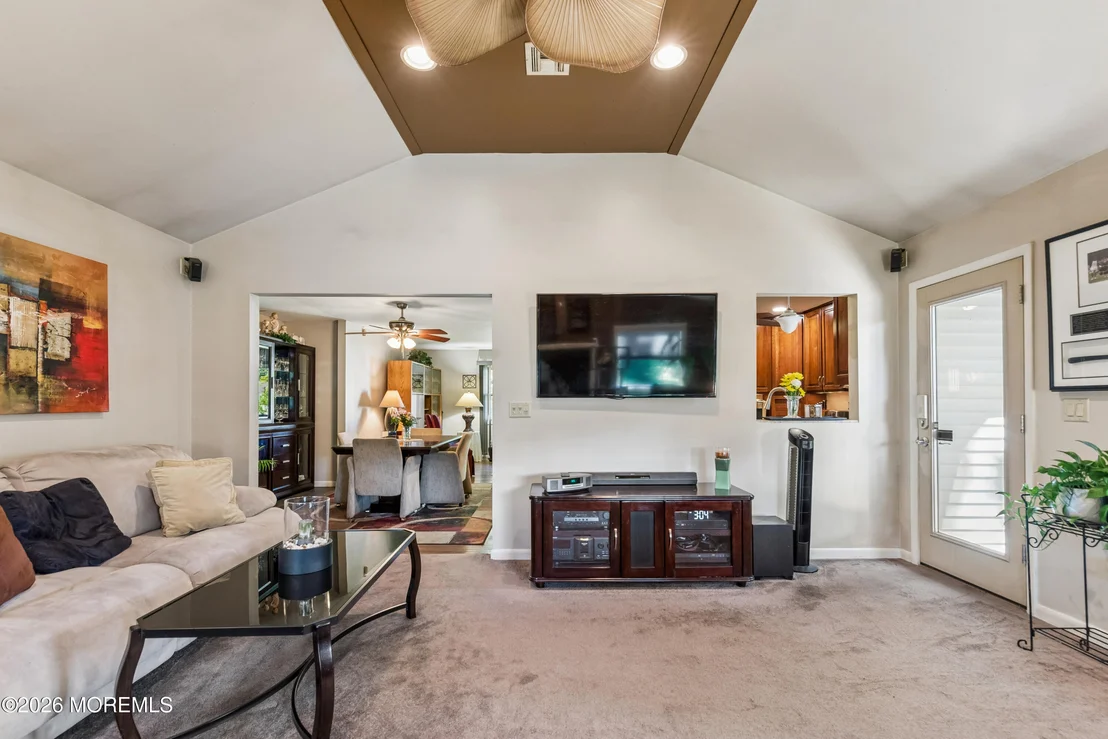 Photo of 262 Arizona Drive