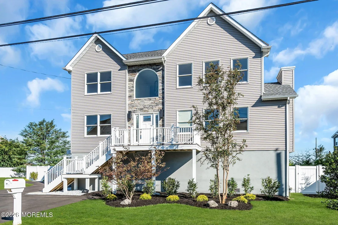 Photo of 707 Prospect Avenue