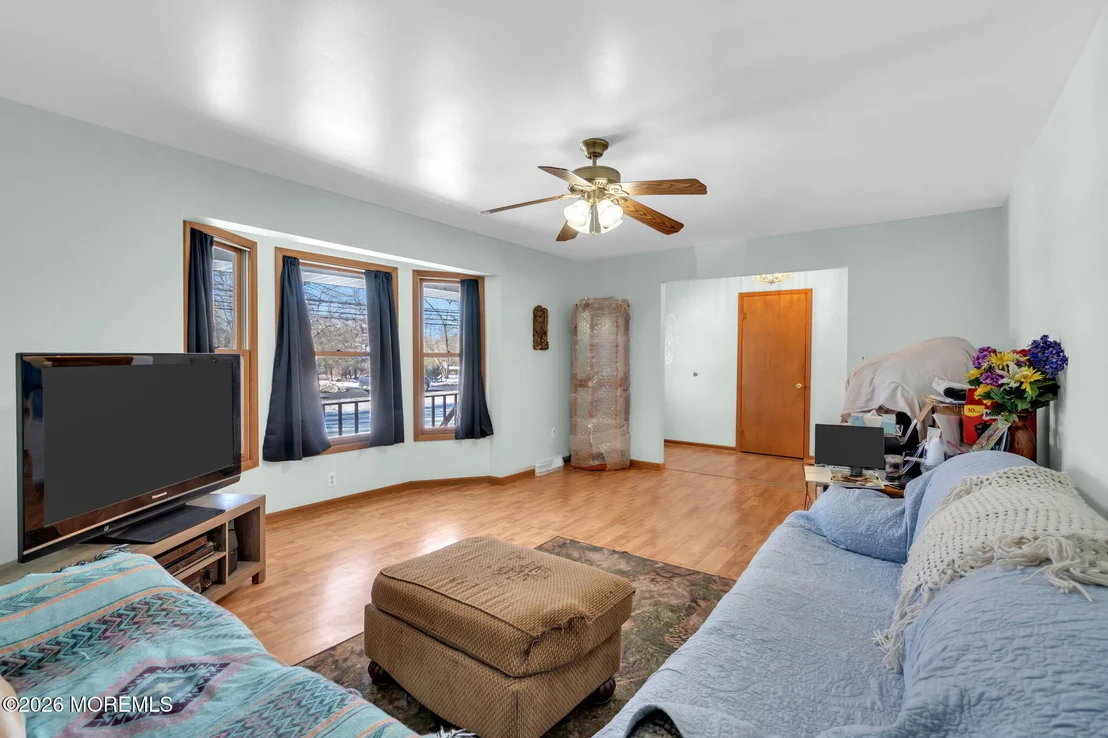 Photo of 177 Cedar Swamp Road