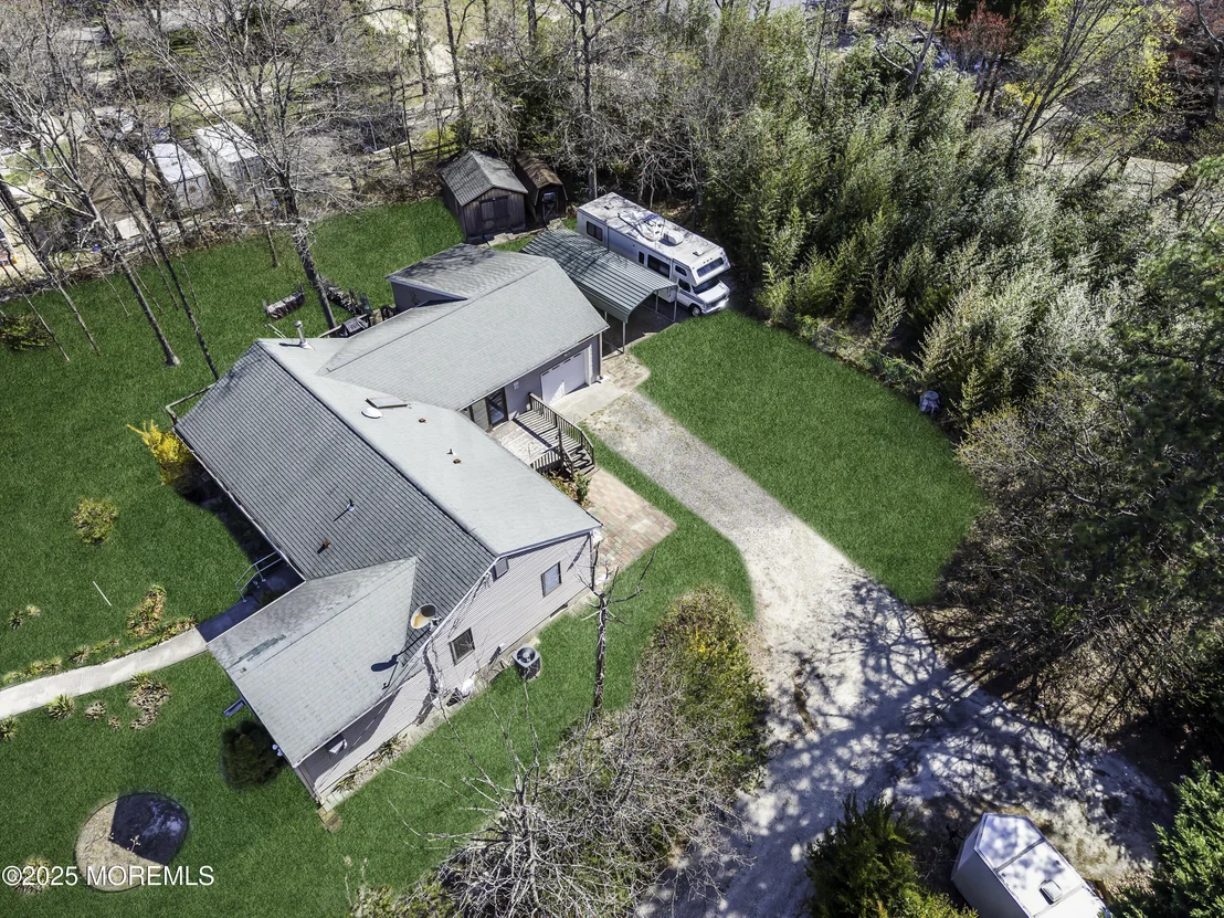Photo of 2425 Lake Drive