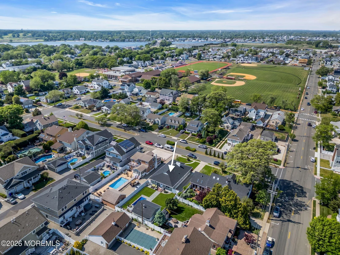 Photo of 304 Parkway