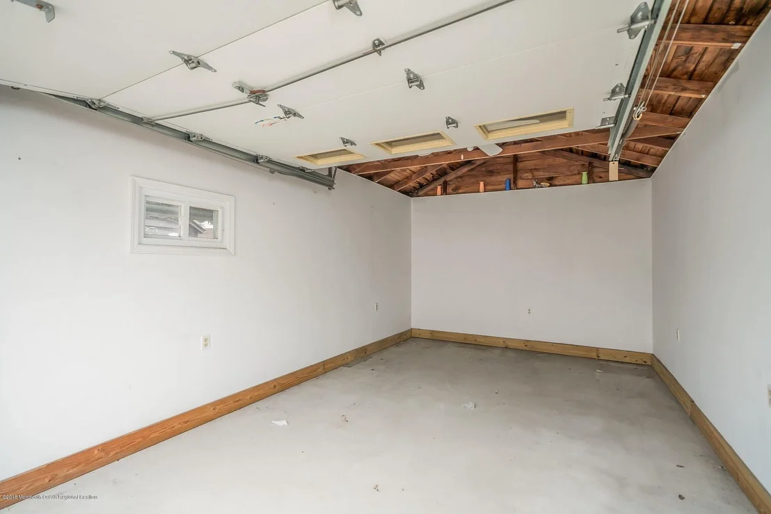 Photo of 1237 Briarwood Road