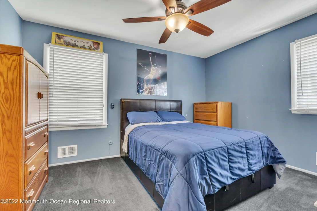 Photo of 7 Algonquin Drive