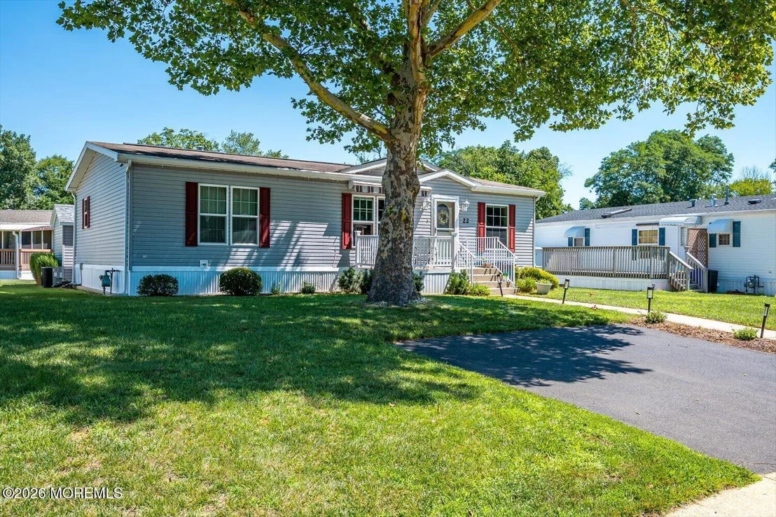 Photo of 22 Easy Street