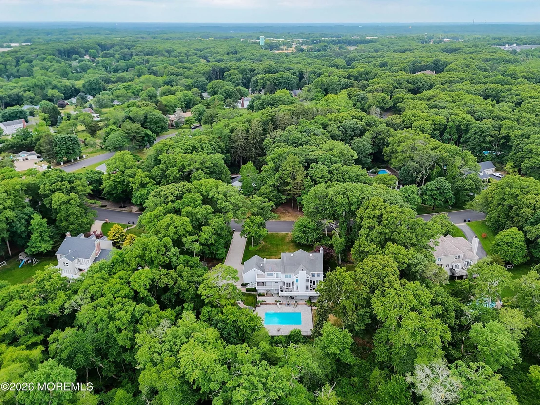 Photo of 1908 Shadowbrook Drive