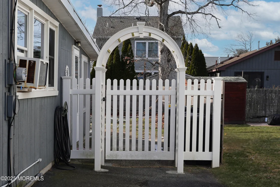 Photo of 1809 Pine Terrace