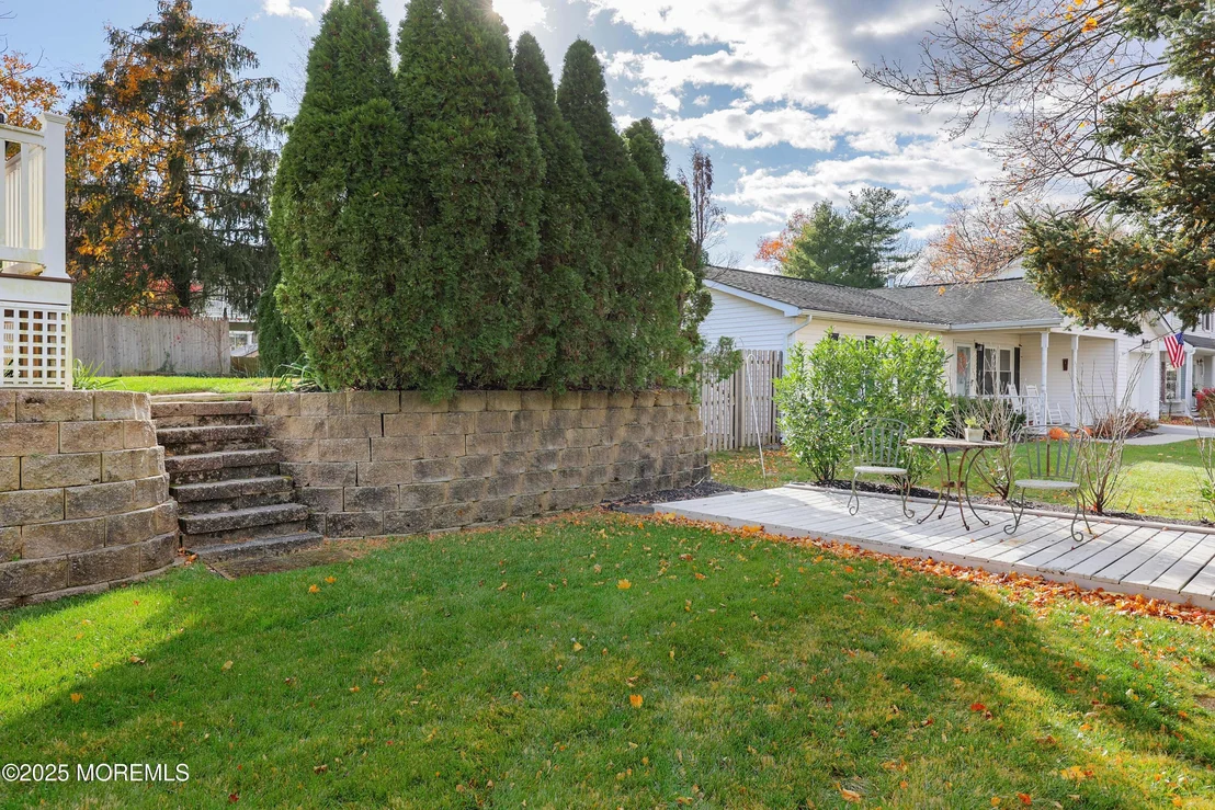 Photo of 2 Columbia Drive