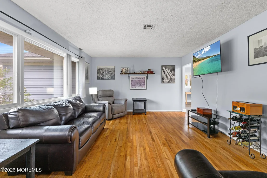 Photo of 309 Colonial Drive