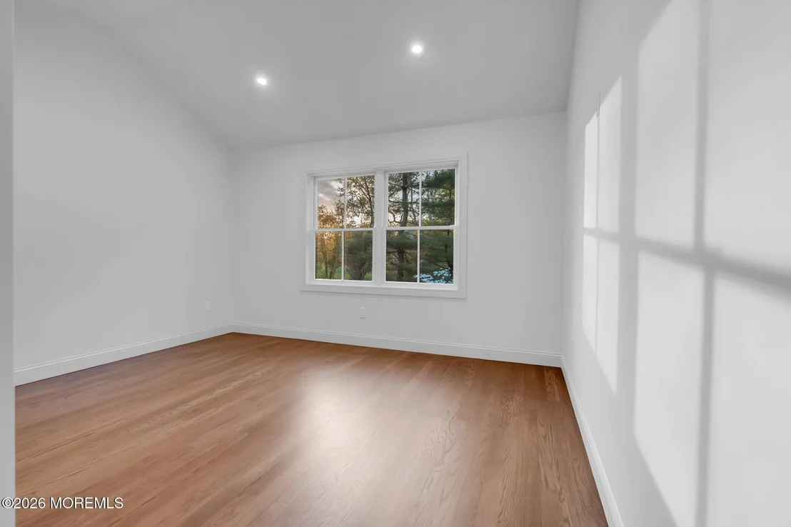 Photo of 181 Rumson Road