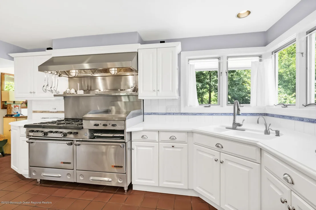 Photo of 548 Ridge Road Road