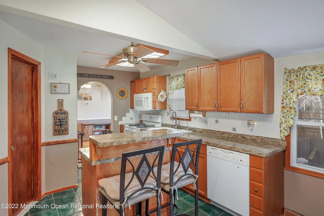 Photo of 33 Van Buren Avenue