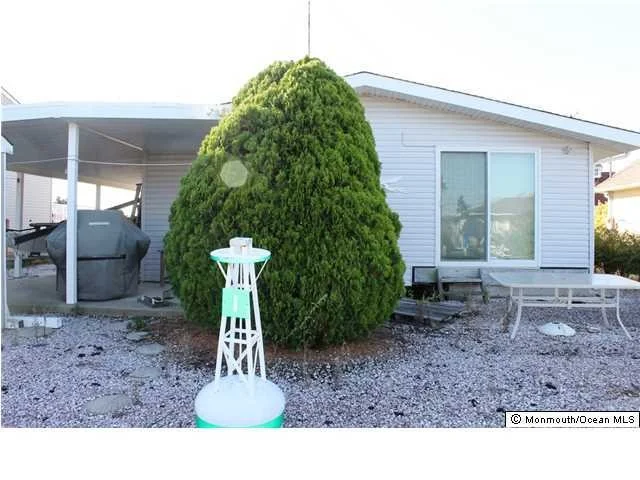 Photo of 348 Silver Bay Road