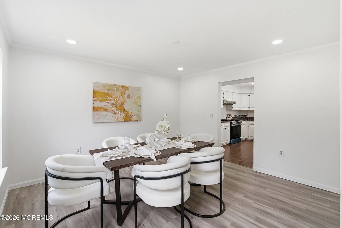 Photo of 565 Buttonwood Drive