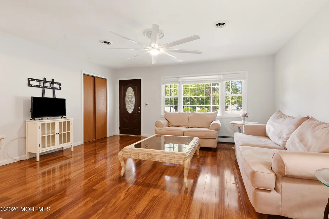 Photo of 42 Castleton Drive