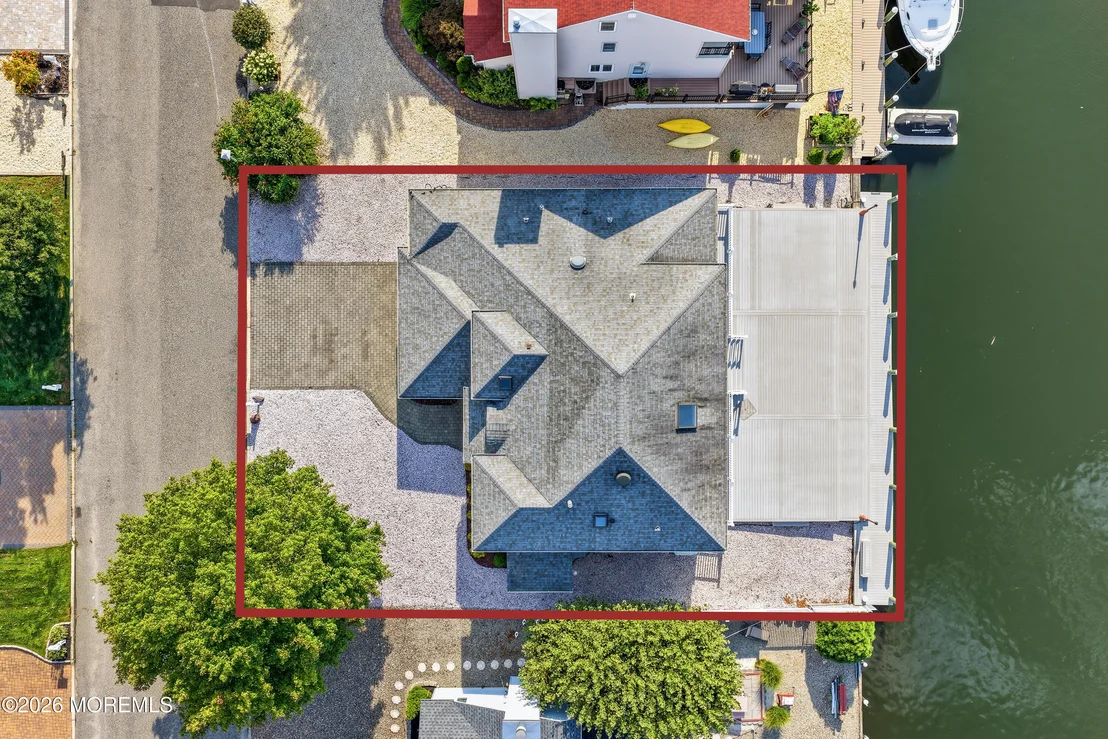 Photo of 717 Fairview Lane